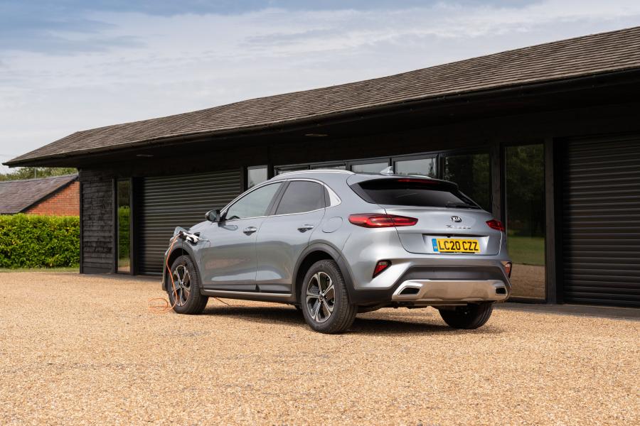  Kia XCeed PHEV 2020 года  (UK) (фото 18 из 40)